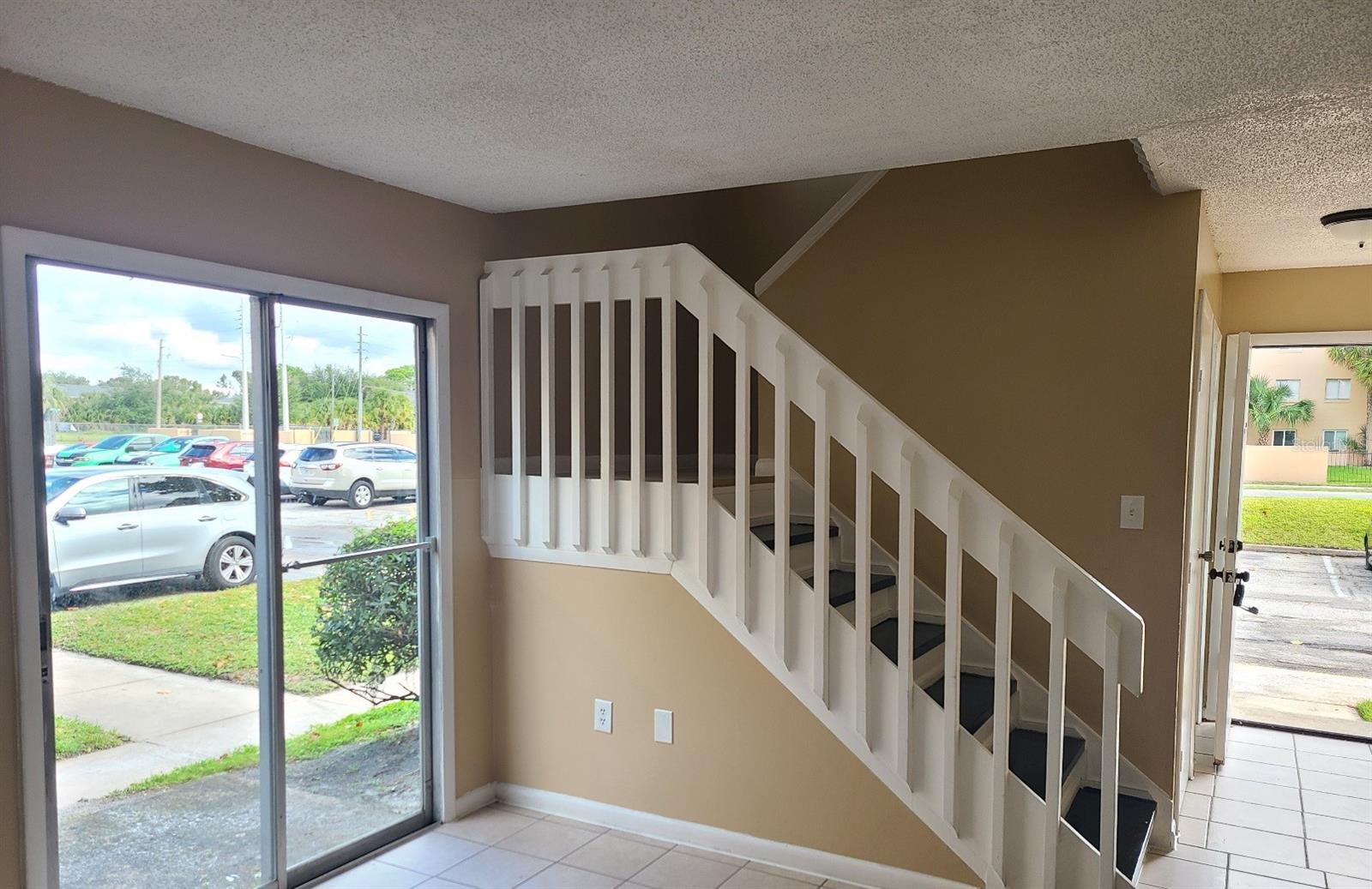 HUNTINGTON ON THE GREEN CONDO - Residential