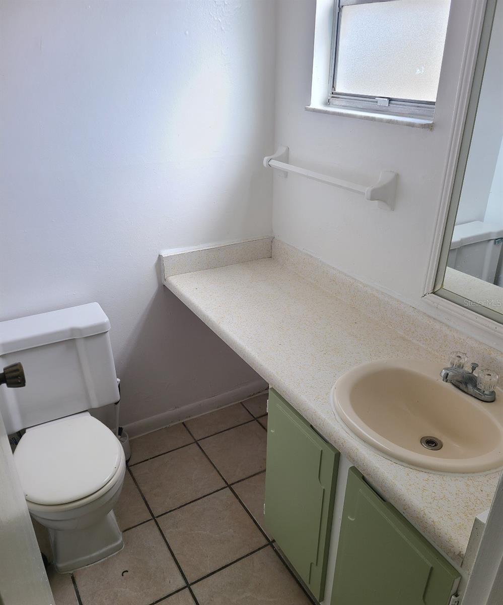 HUNTINGTON ON THE GREEN CONDO - Residential