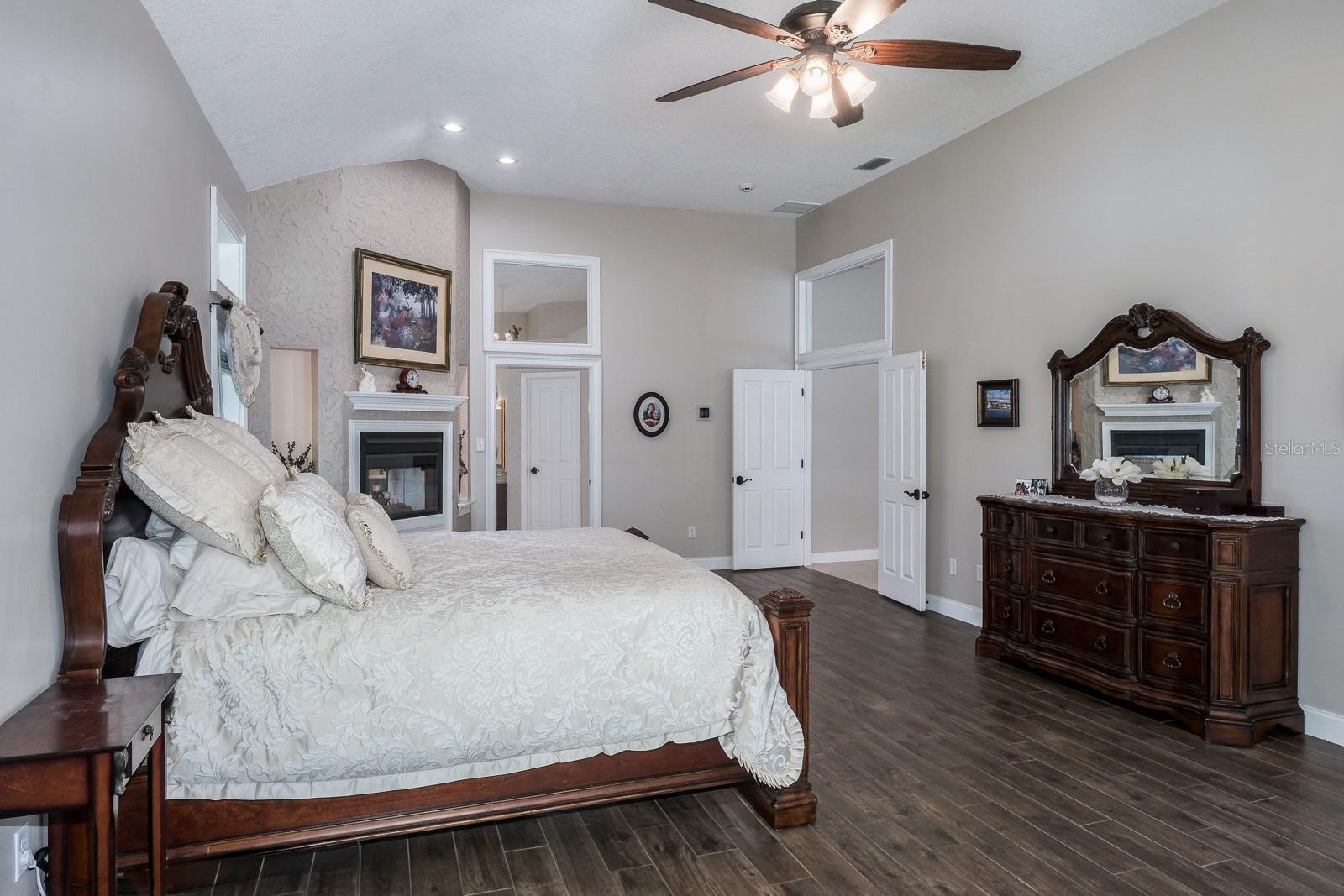 DEERPATH UNIT ONE - Residential