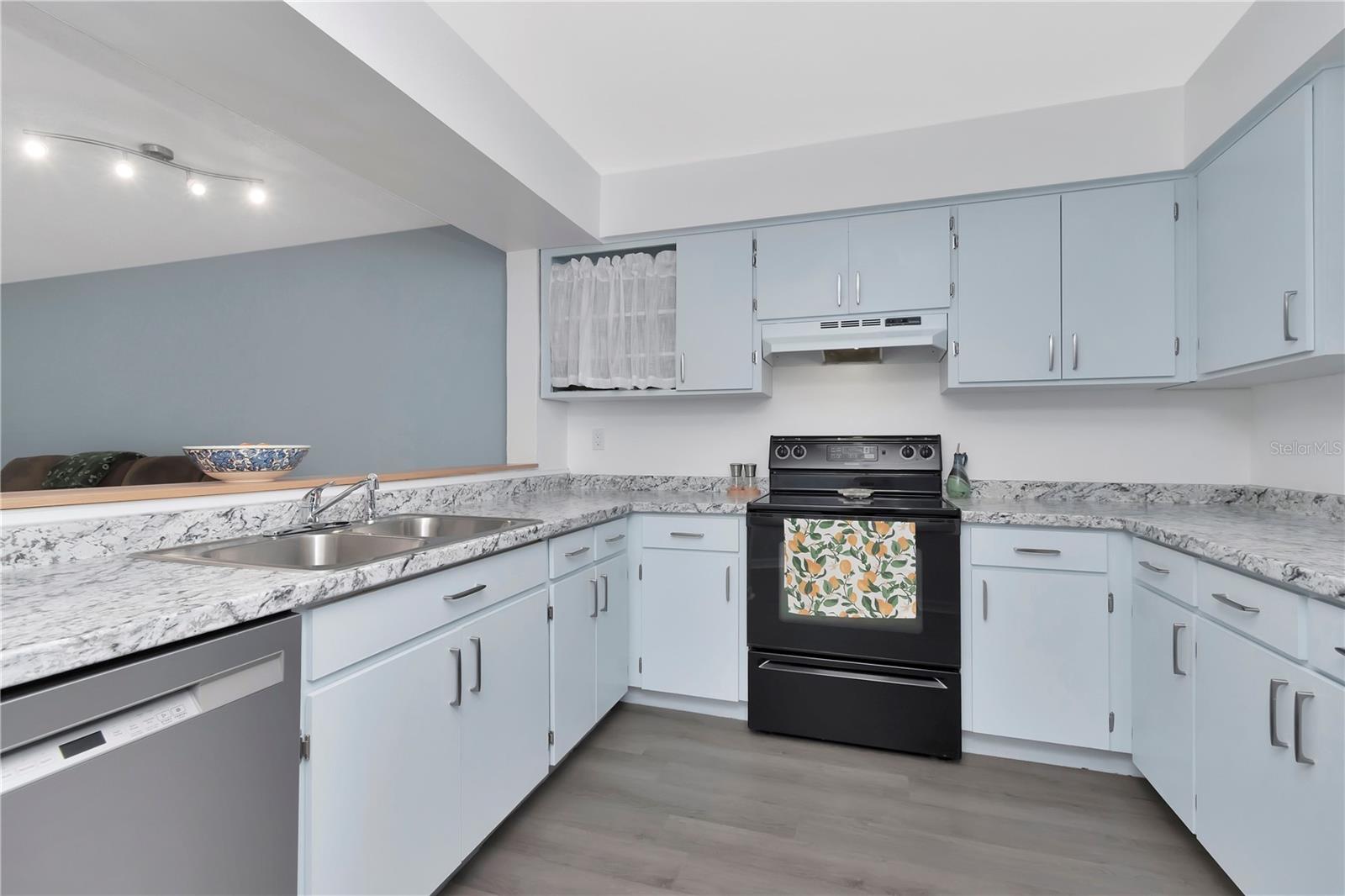 STONES THROW CONDO - Residential