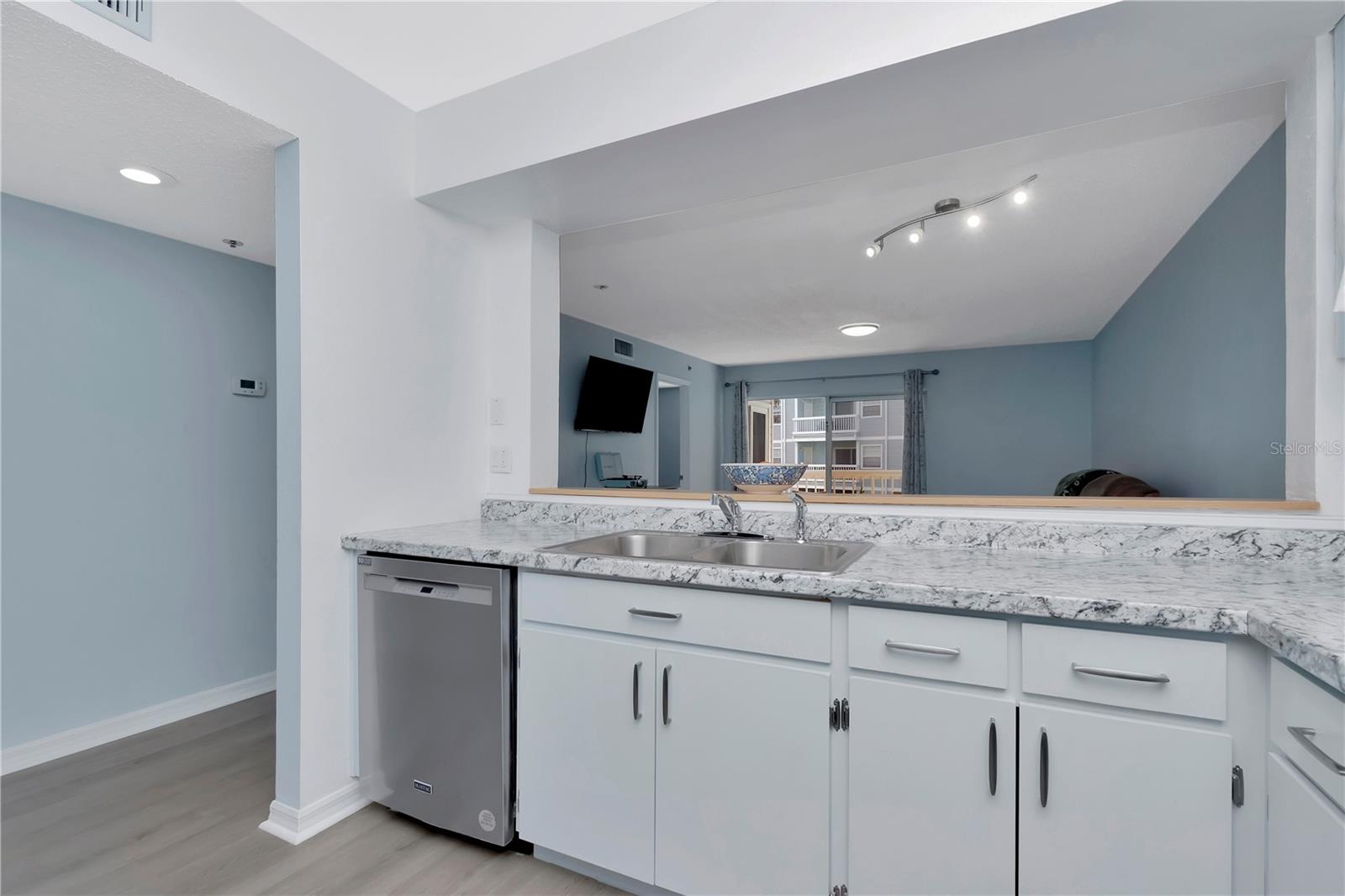 STONES THROW CONDO - Residential