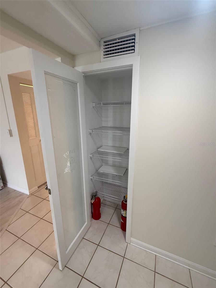 BAYSHORE BATH & TENNIS CLUB CONDO - Residential Lease