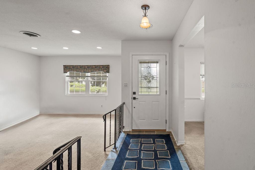 2478 WHITEHALL CIRCLE