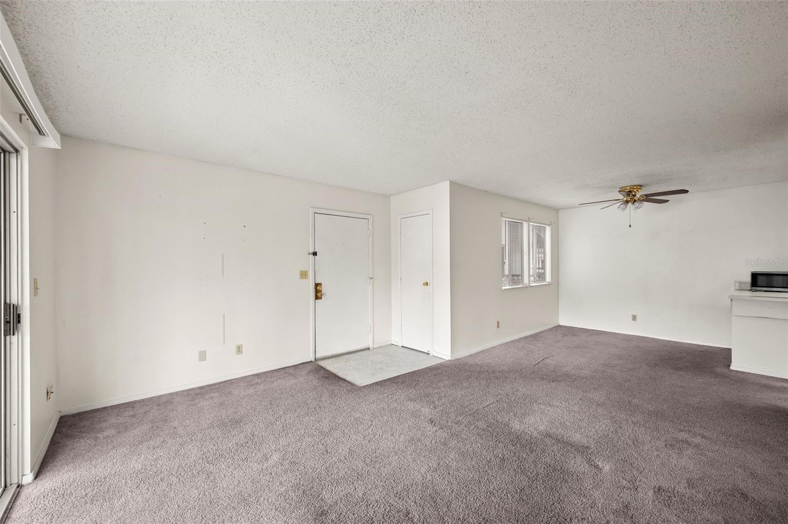 6519 W NEWBERRY ROAD 1111