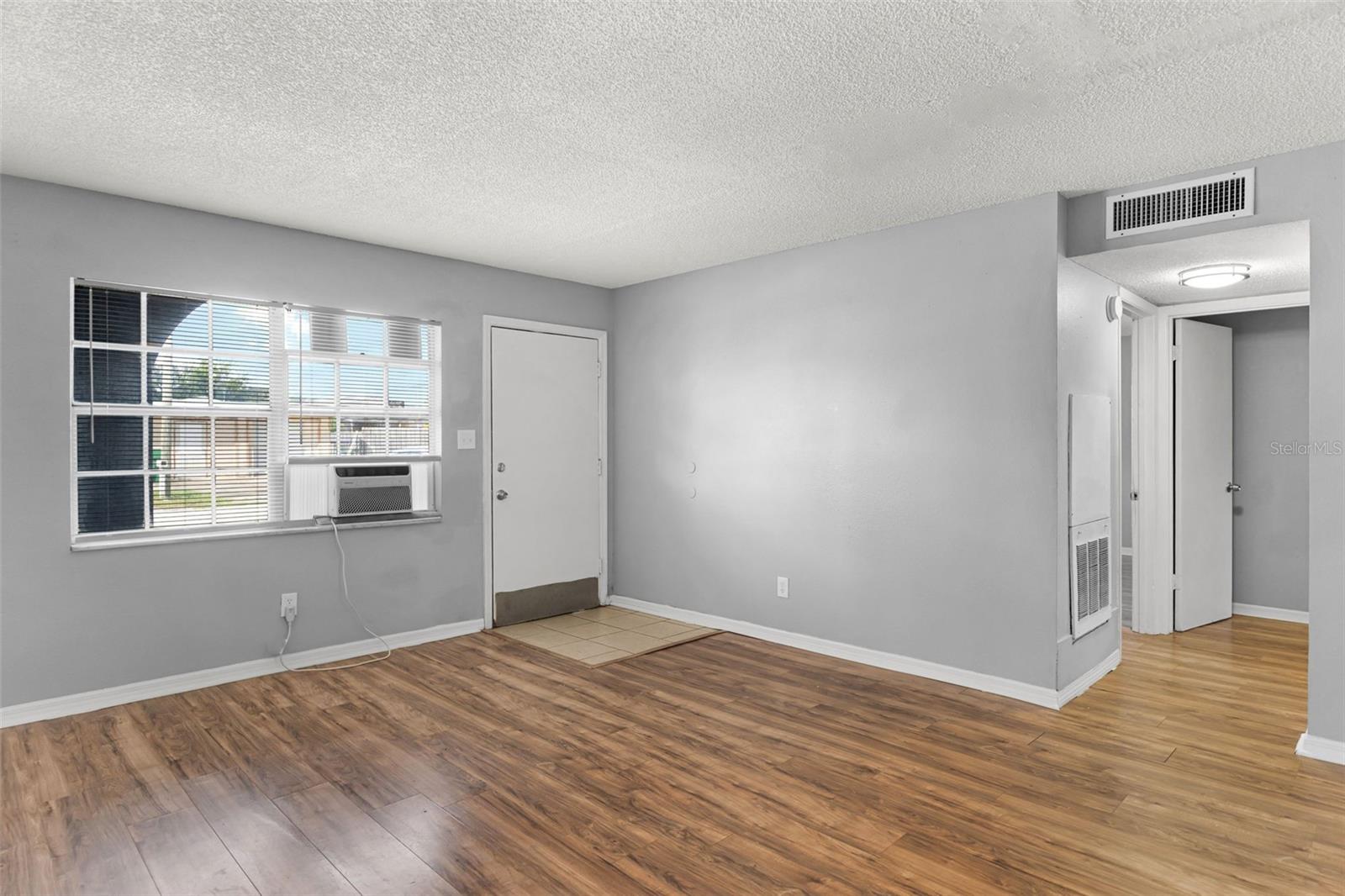 PINE CREST ADD HOLLY HILL - Residential Lease