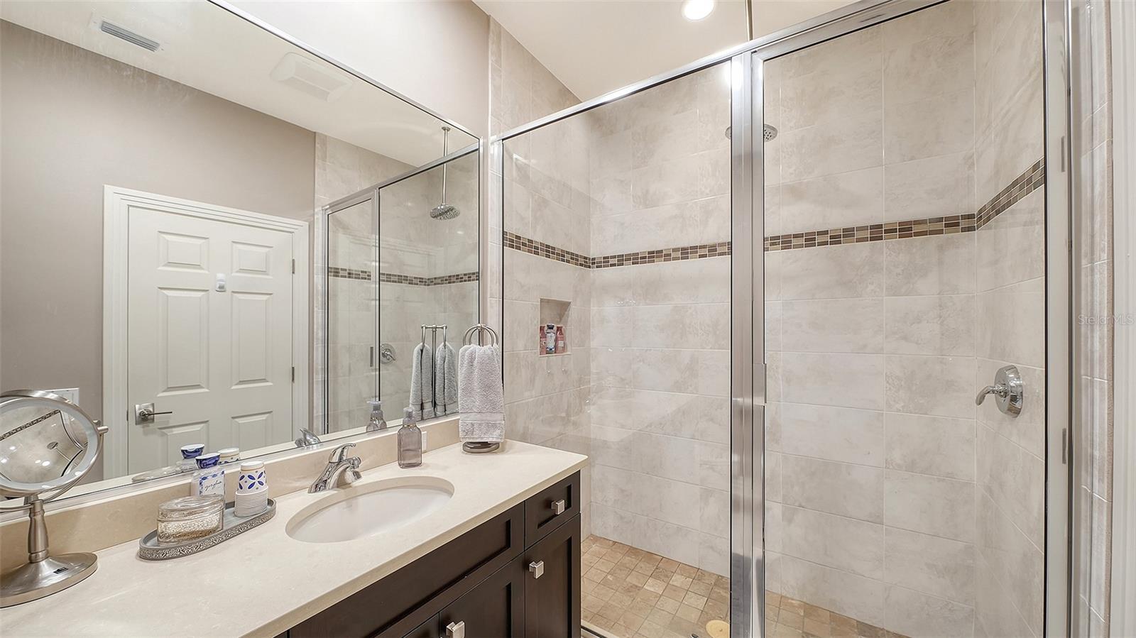 BAY ISLES - Residential