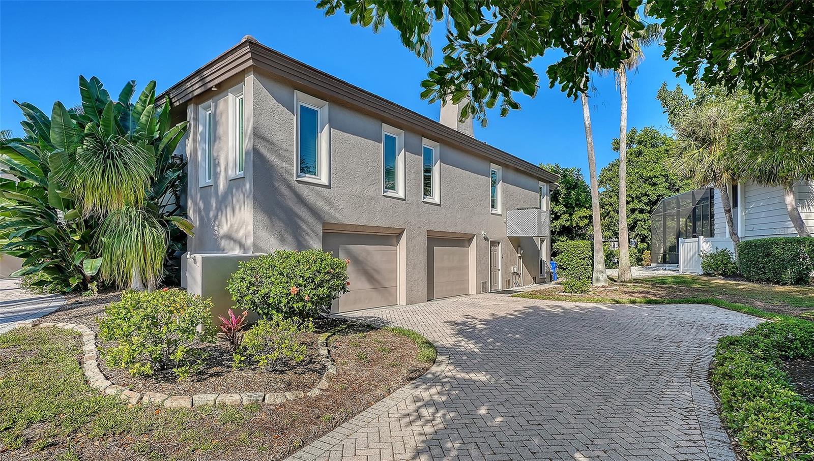 BAY ISLES - Residential