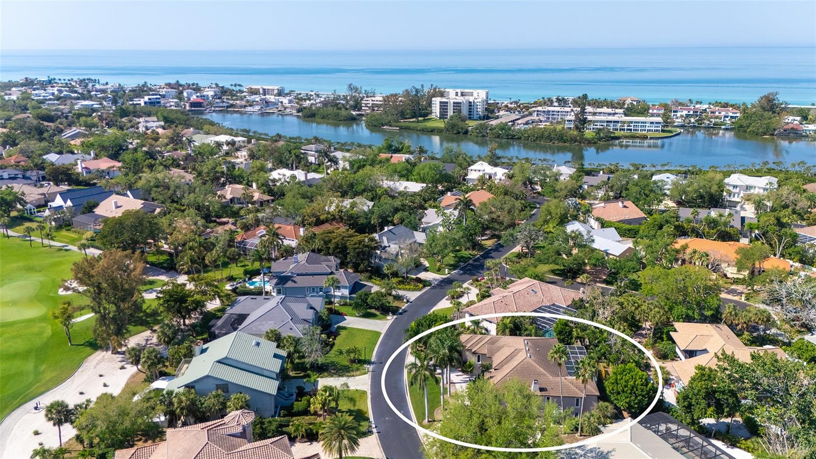 BAY ISLES - Residential