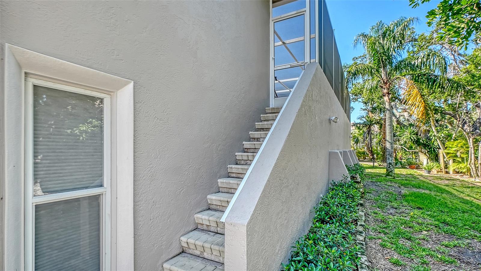 BAY ISLES - Residential