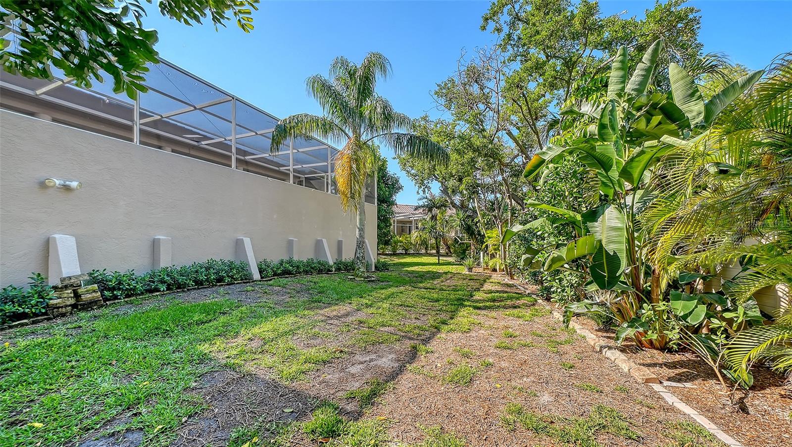 BAY ISLES - Residential