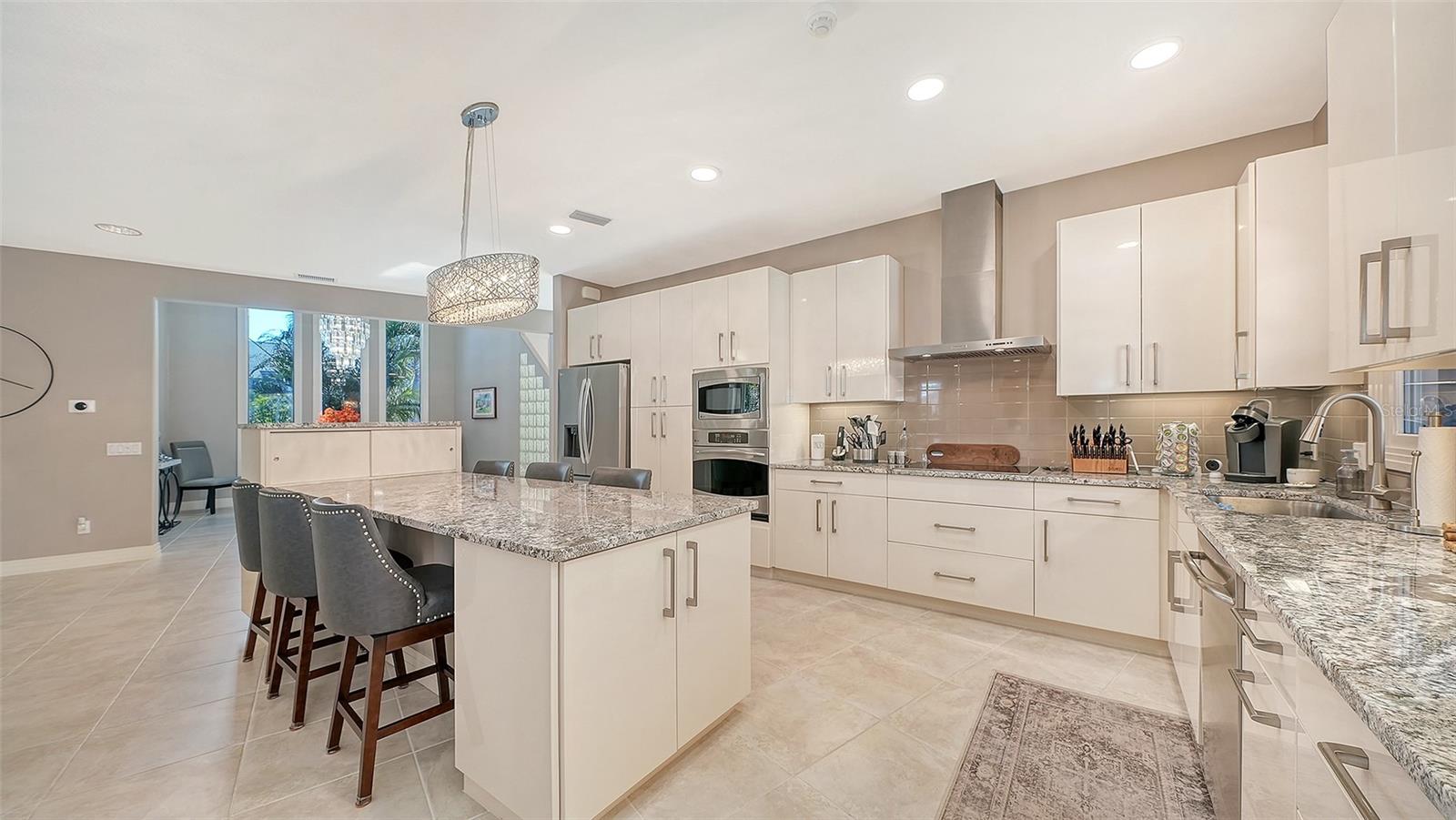 BAY ISLES - Residential