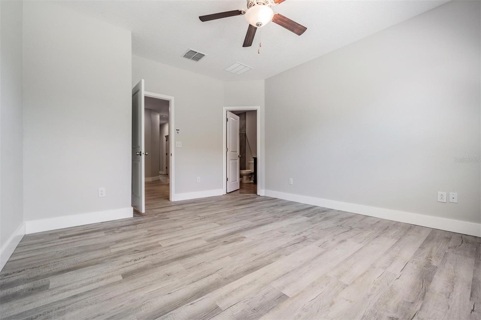 EPPERSON NORTH TWNHMS PH 4 - Residential Lease