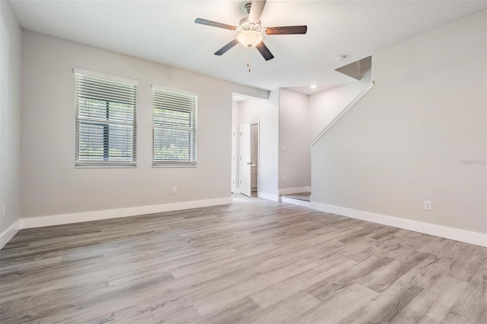 EPPERSON NORTH TWNHMS PH 4 - Residential Lease