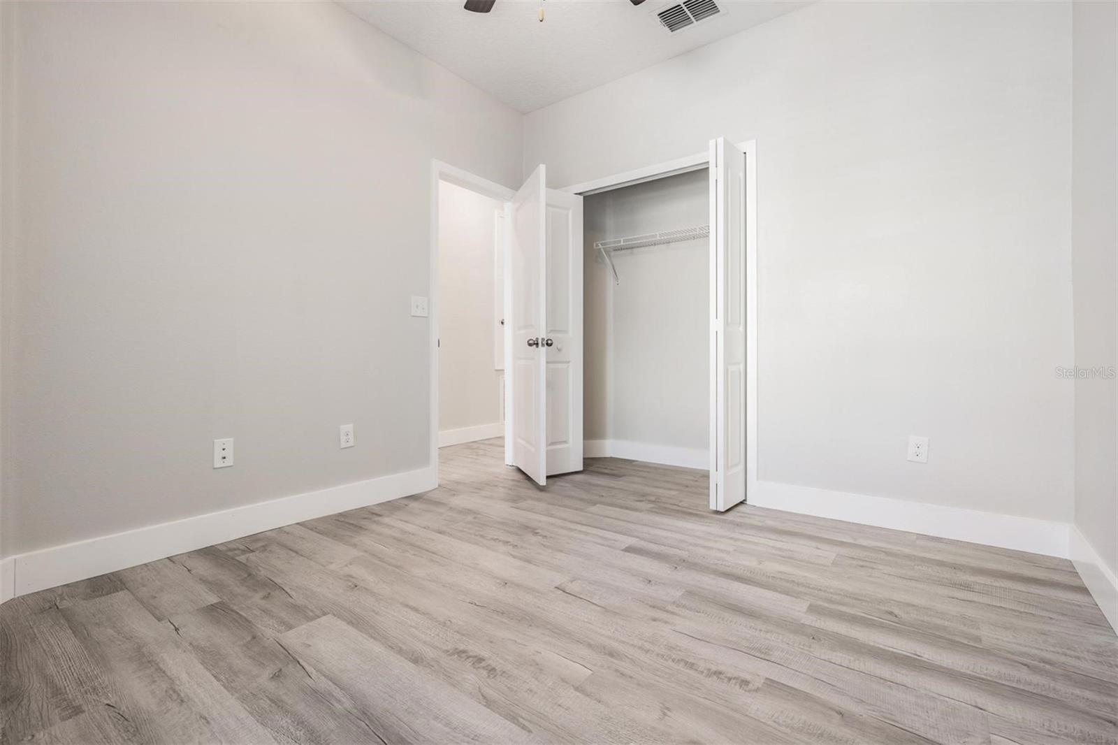 EPPERSON NORTH TWNHMS PH 4 - Residential Lease