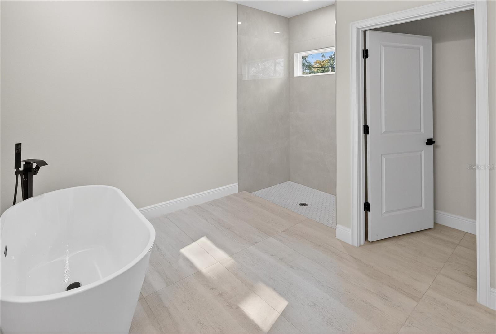 CITRUS SPGS UNIT 11 - Residential