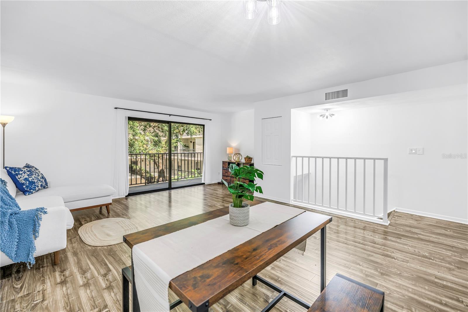 105 4TH AVENUE NE 220