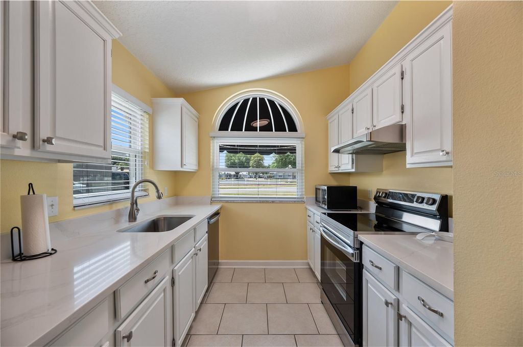 Photo of 6347 Egret Drive, Lakeland, FL 33809 (MLS # L4961459)