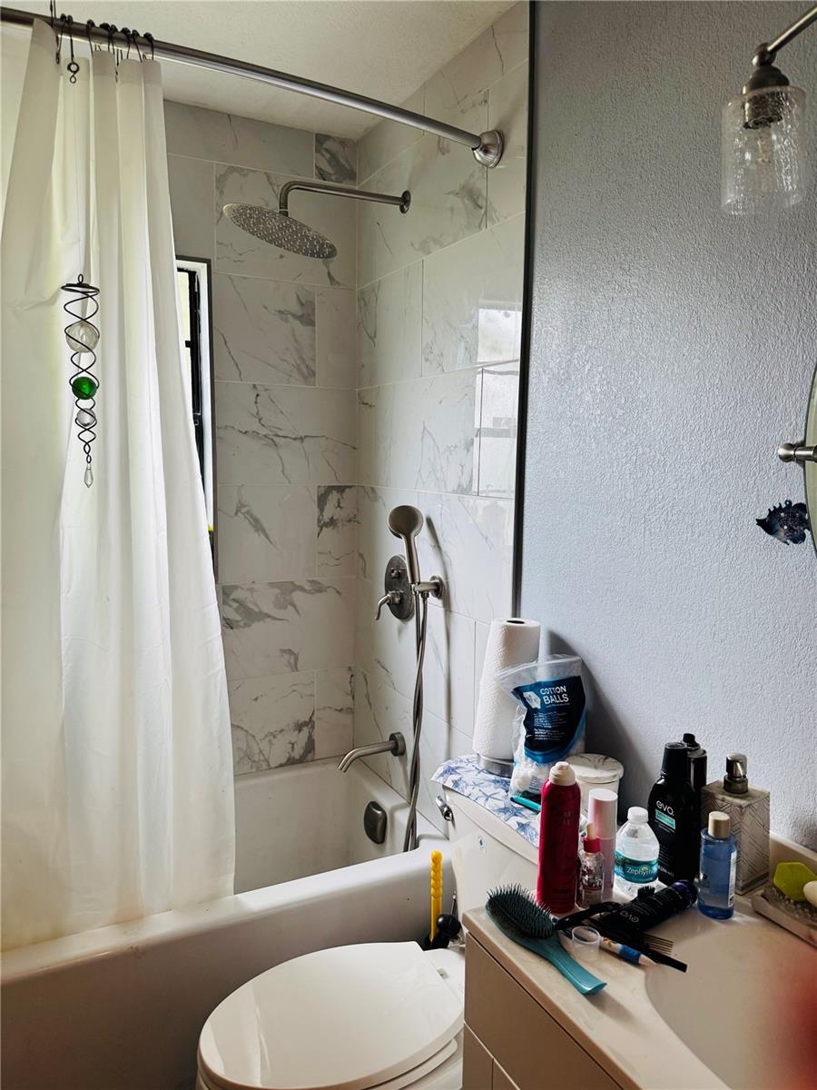 BLOOMINGDALE SEC W - Residential