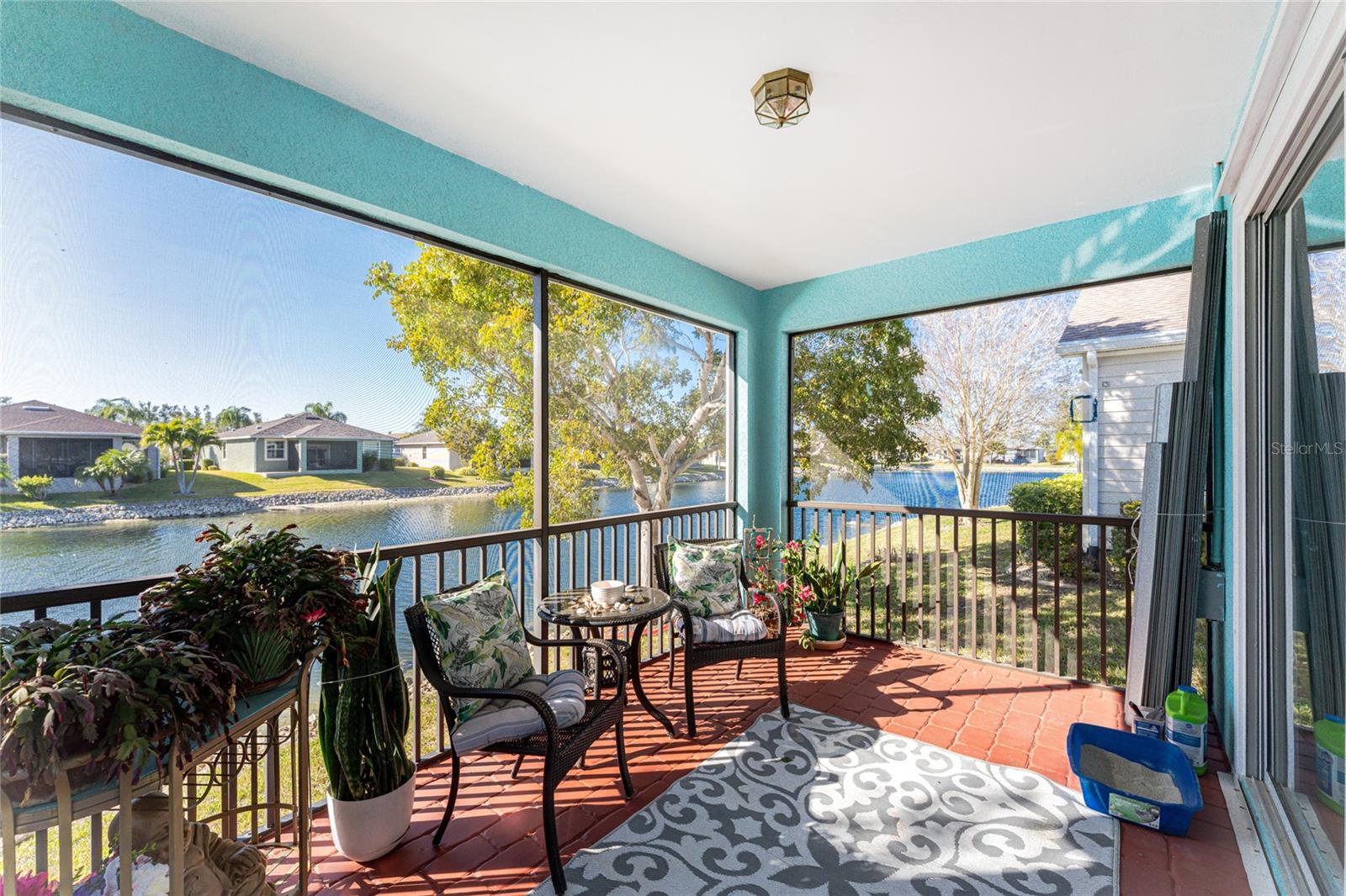 RIO VILLA LAKES - Residential