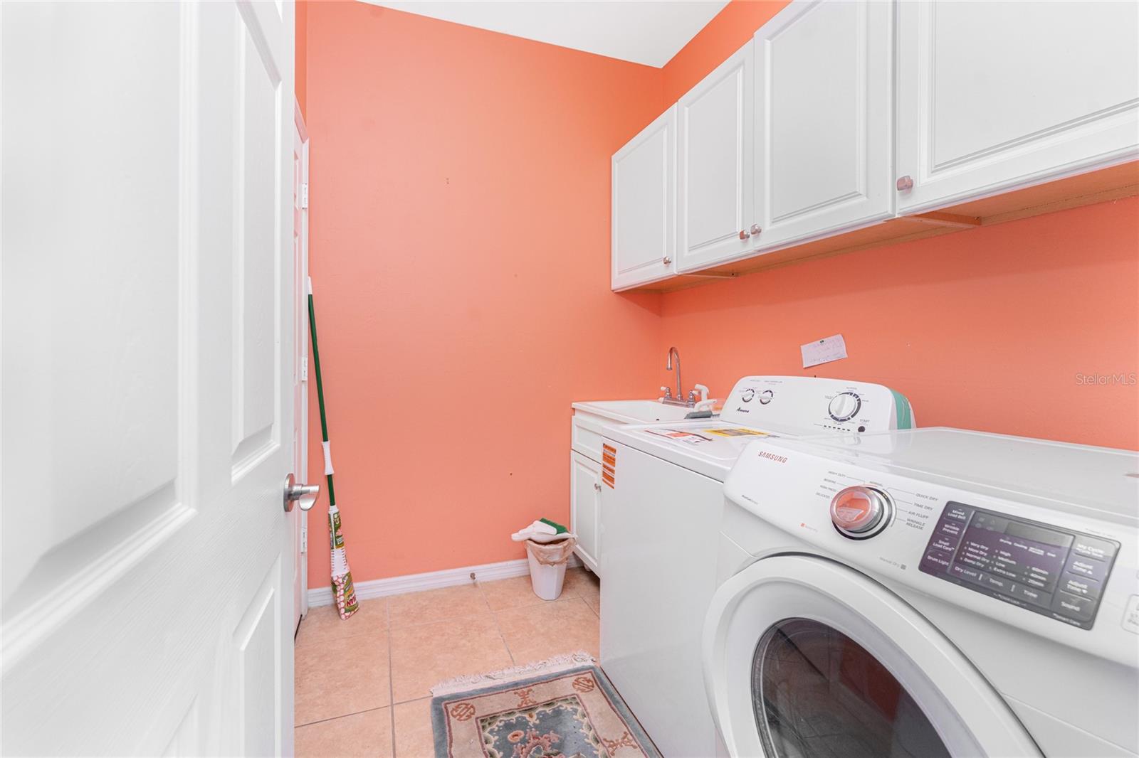 RIO VILLA LAKES - Residential