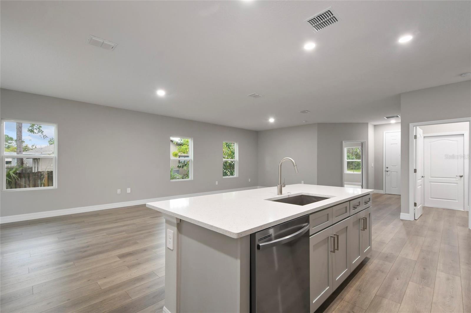 CAMELLIA PARK - Residential