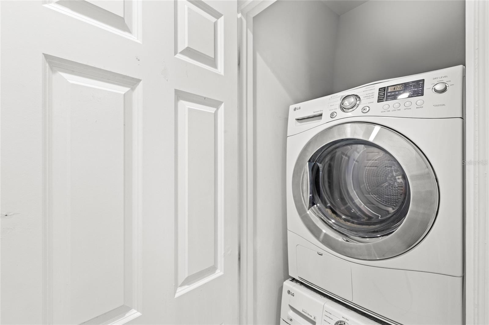 VILLAS AT REUNION SQUARE CONDO PH 3 - Residential