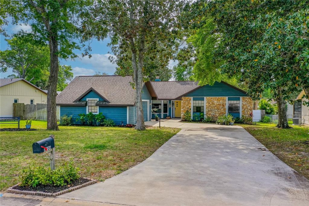 Photo of 1206 Parkside Drive, Ormond Beach, FL 32174 (MLS # V4941952)