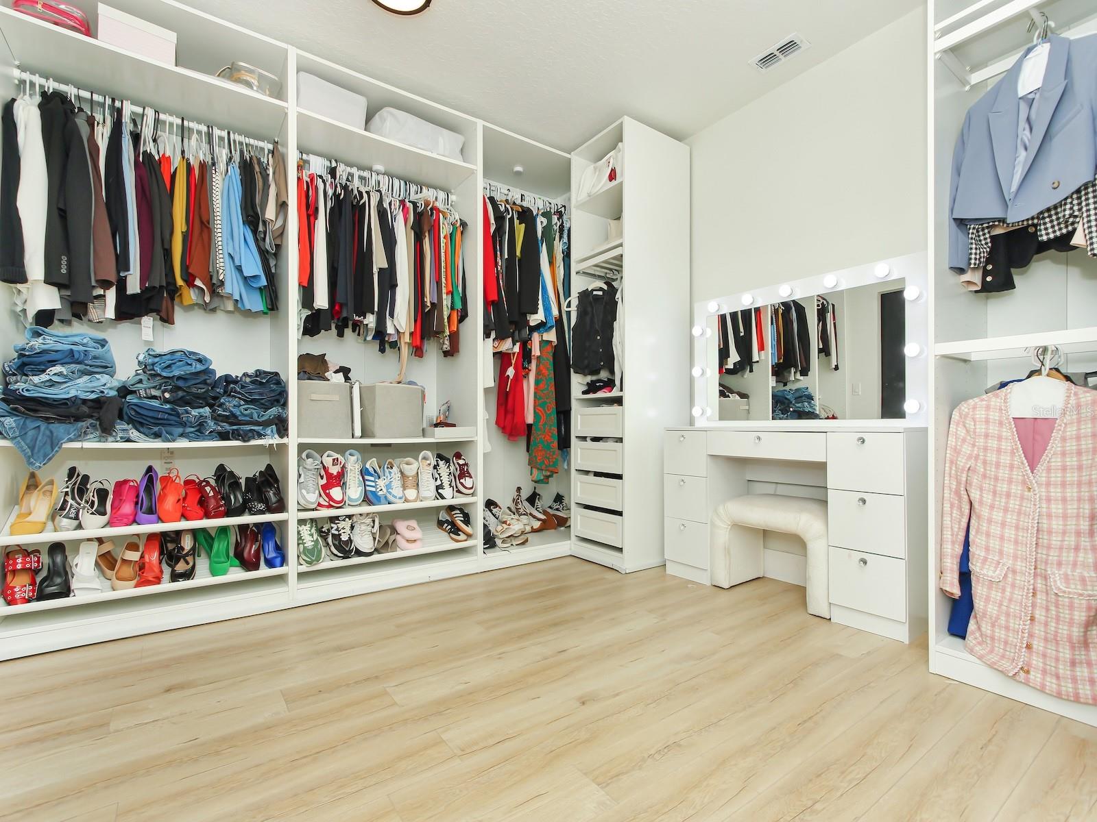 GREATER COUNTRY ESTATES - Residential