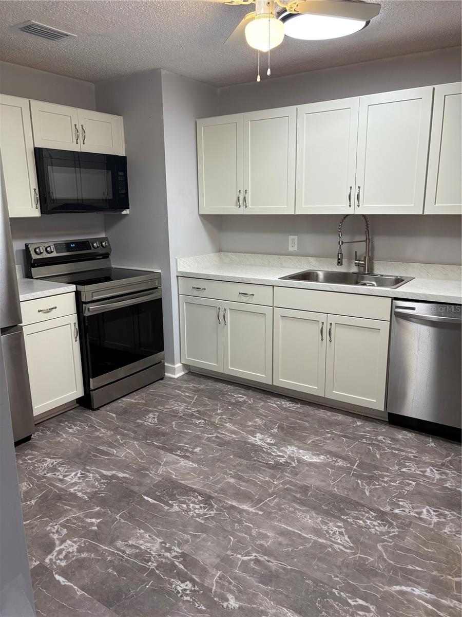 3015 SABAL PALM DRIVE