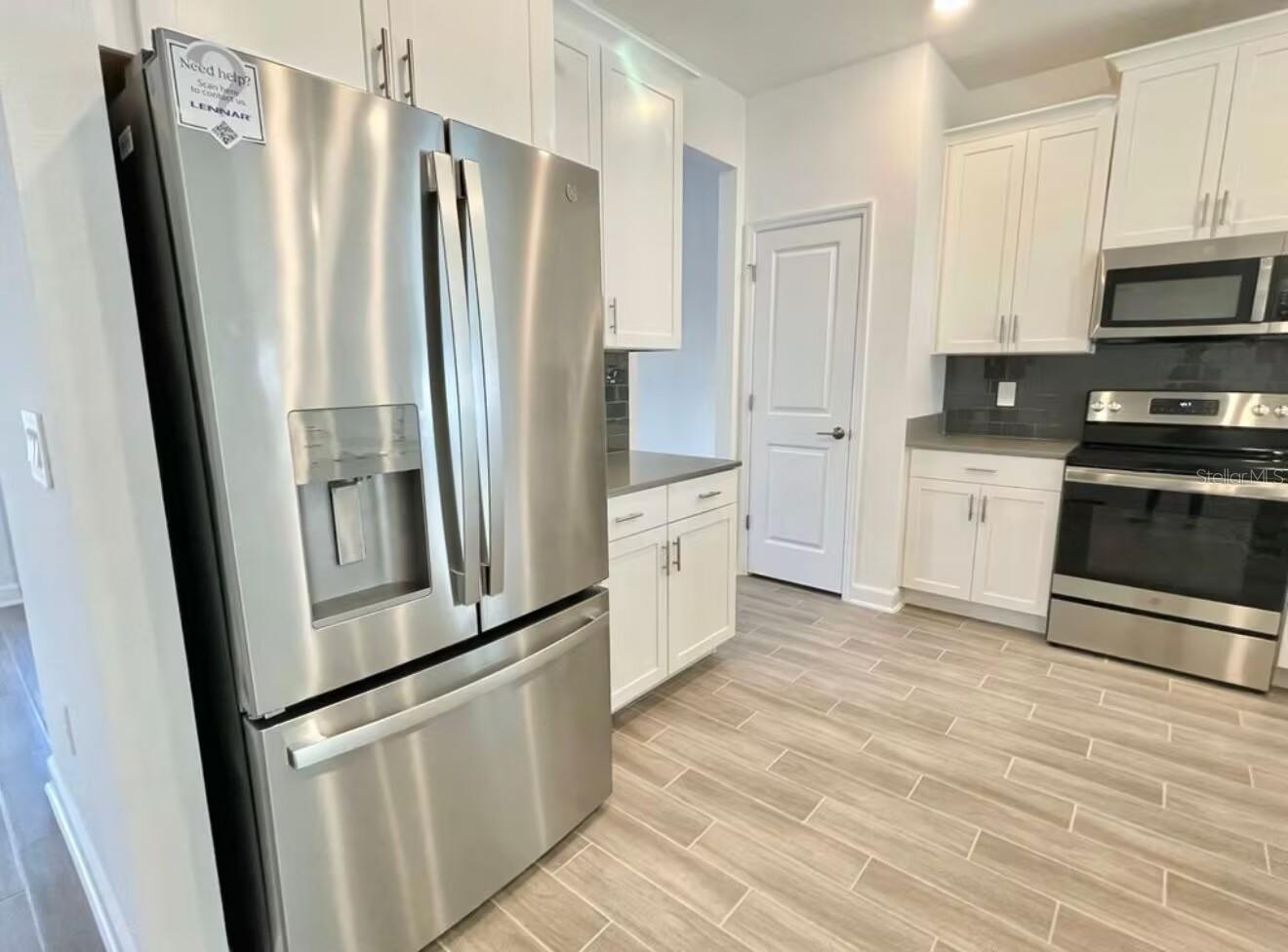 11478 LISTENING DRIVE