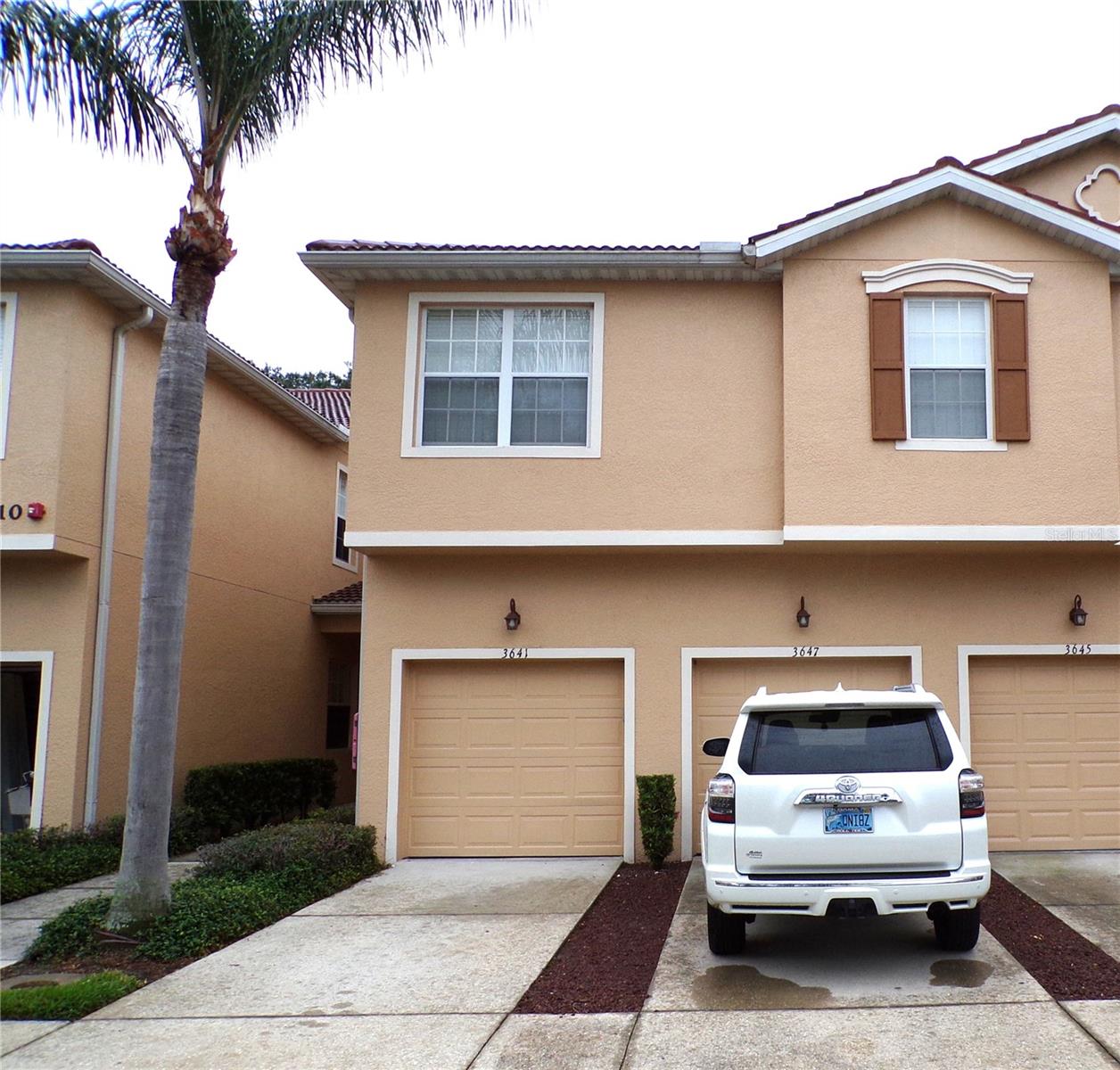 Spacious 3-bed, 2.5 bath, 1776 sqft condo in gated community. This unit has an open layout, private garage, and additional driveway parking. Access to a pool, clubhouse & walking paths, near UTC, Benderson Park and I-75.