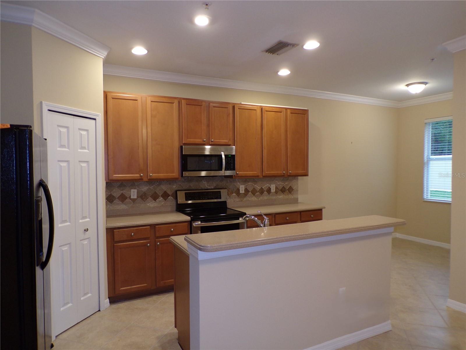 3641 PARKRIDGE CIRCLE 10-103