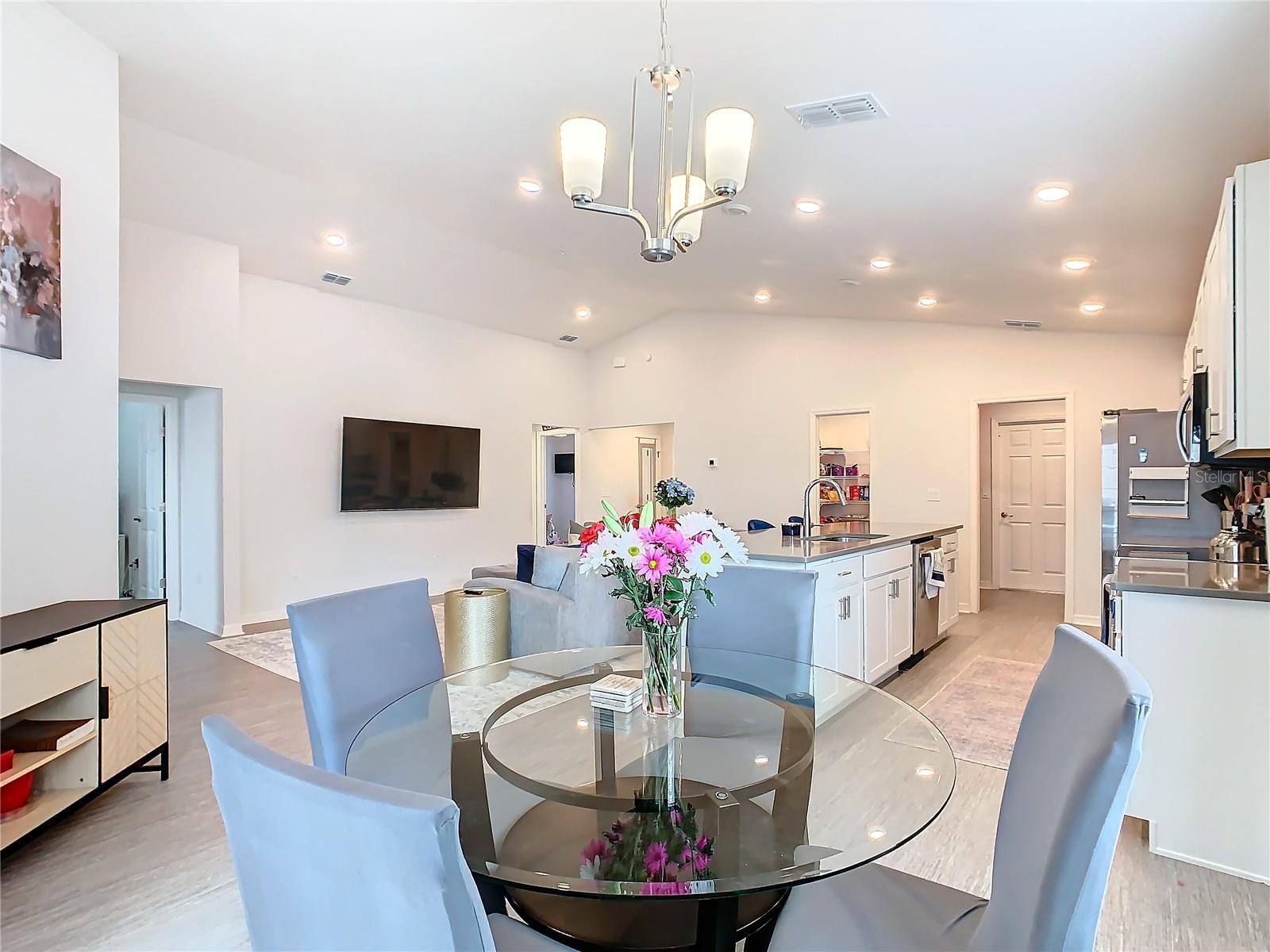 SCENIC BLUFF PH 2 - Residential