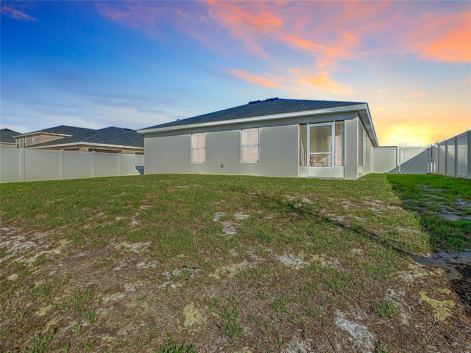 SCENIC BLUFF PH 2 - Residential