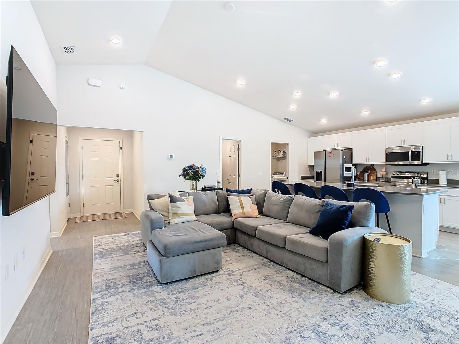SCENIC BLUFF PH 2 - Residential