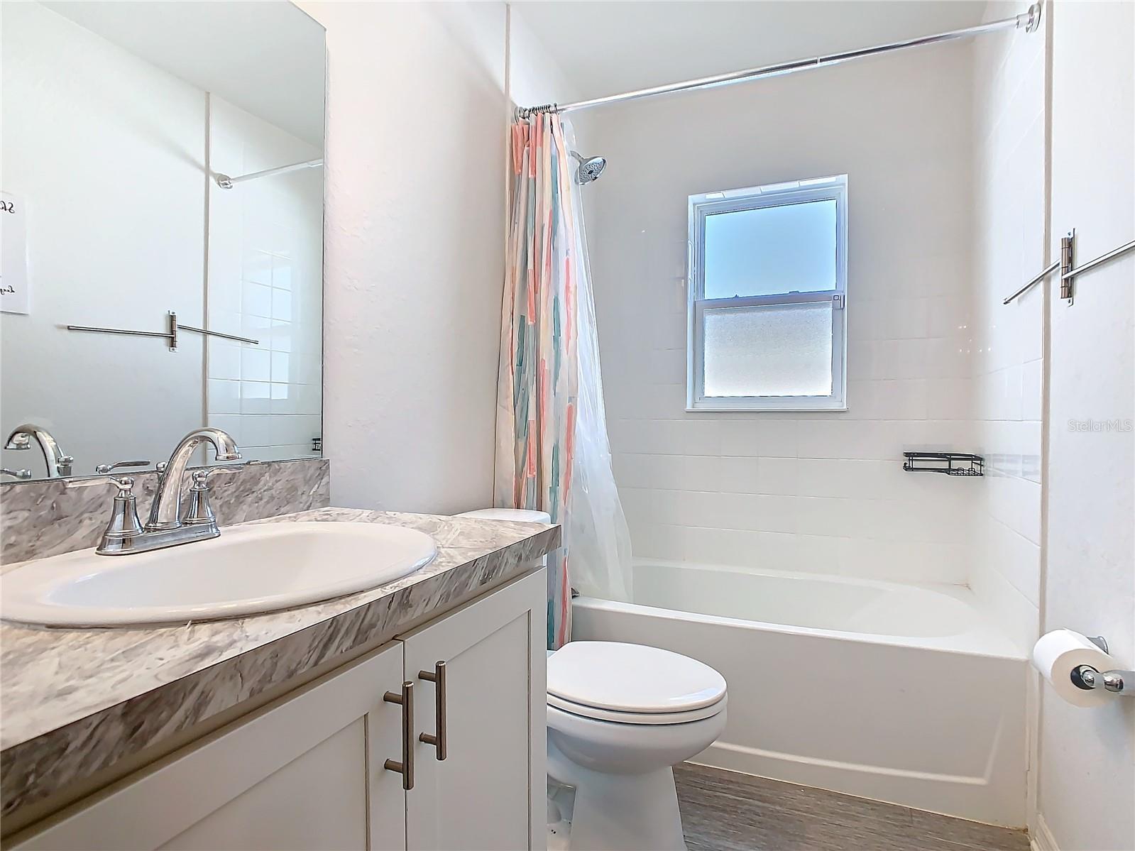 SCENIC BLUFF PH 2 - Residential