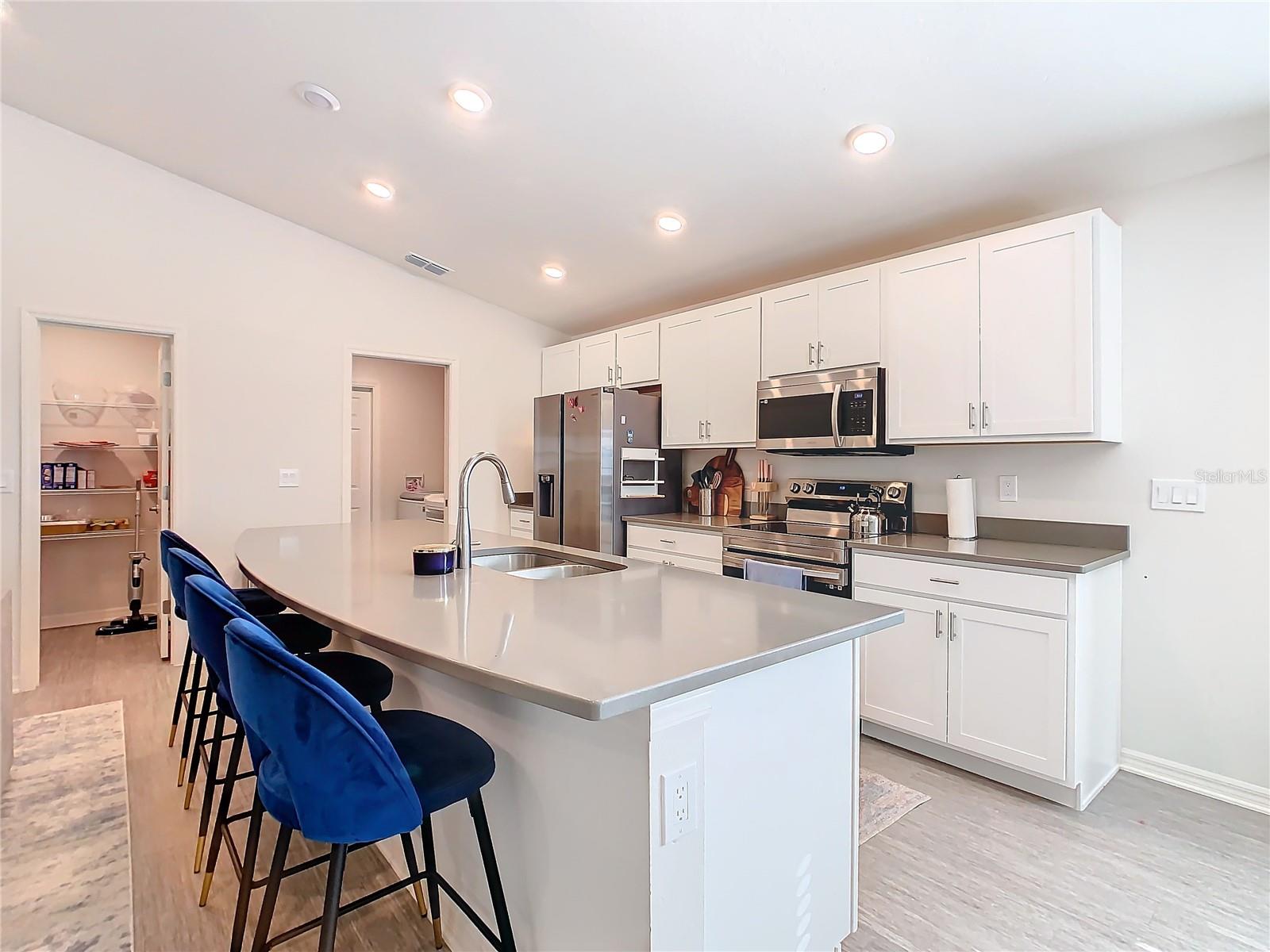 SCENIC BLUFF PH 2 - Residential