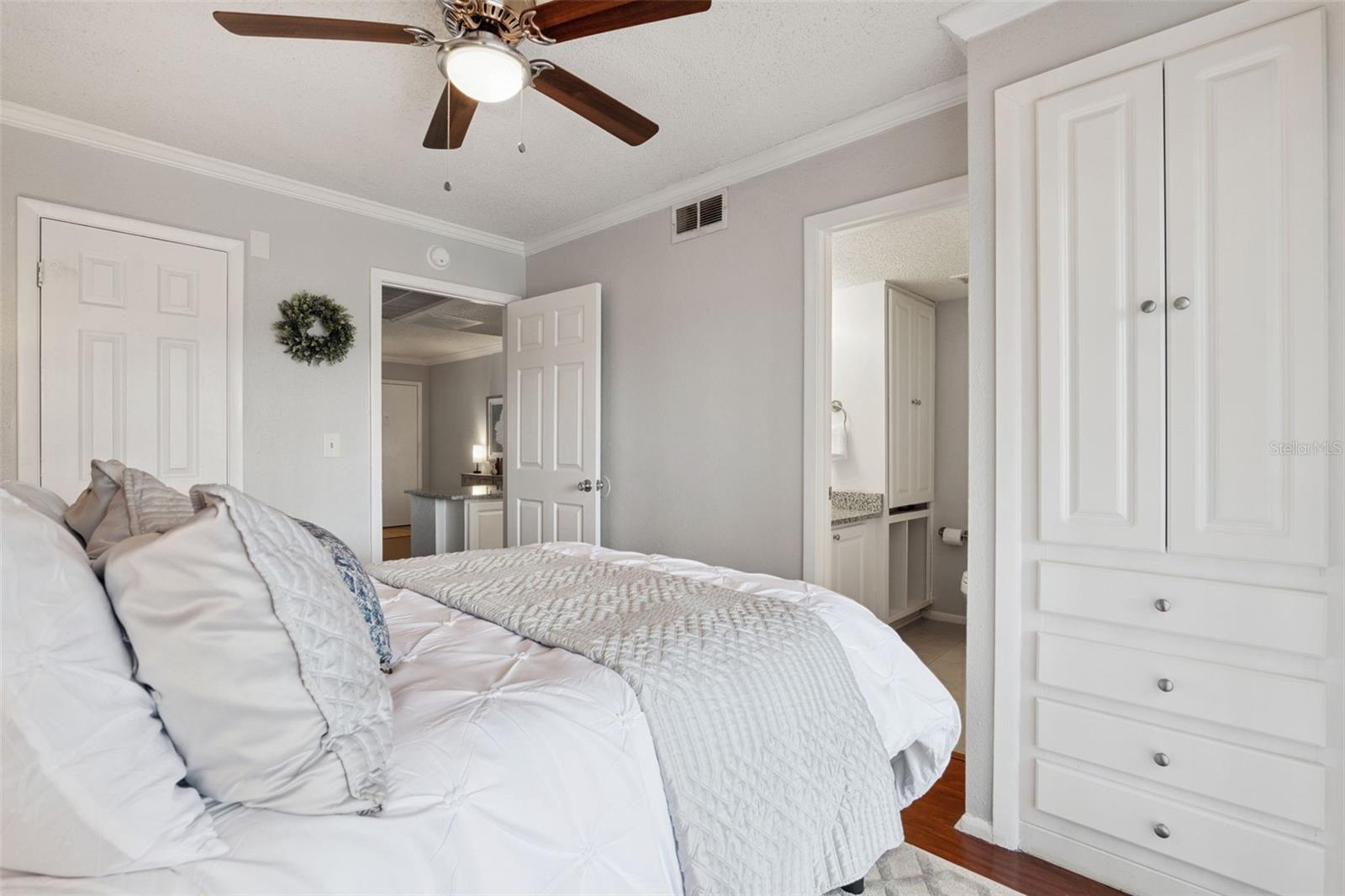 WATERSIDE AT CRANES ROOST A CONDO COMMUNITY - Residential