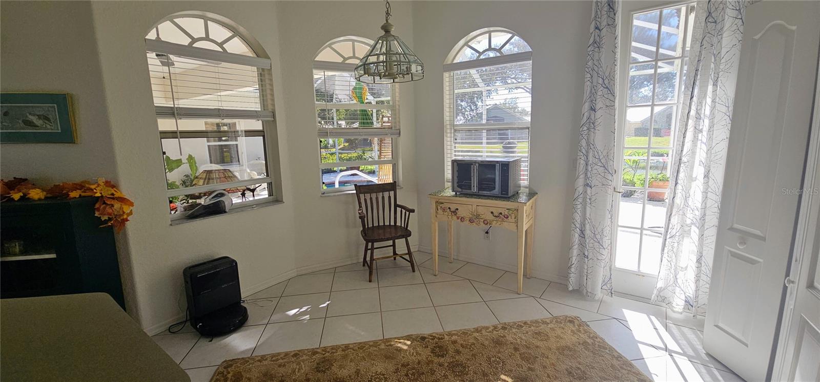 CHESTNUT CREEK MANORS - Residential Lease