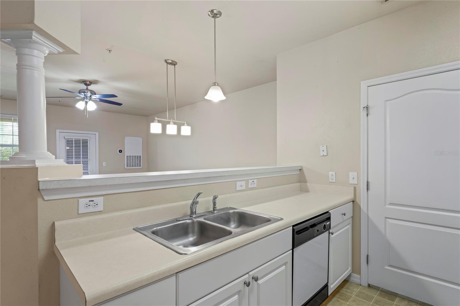 1640 VILLA CAPRI CIRCLE 206