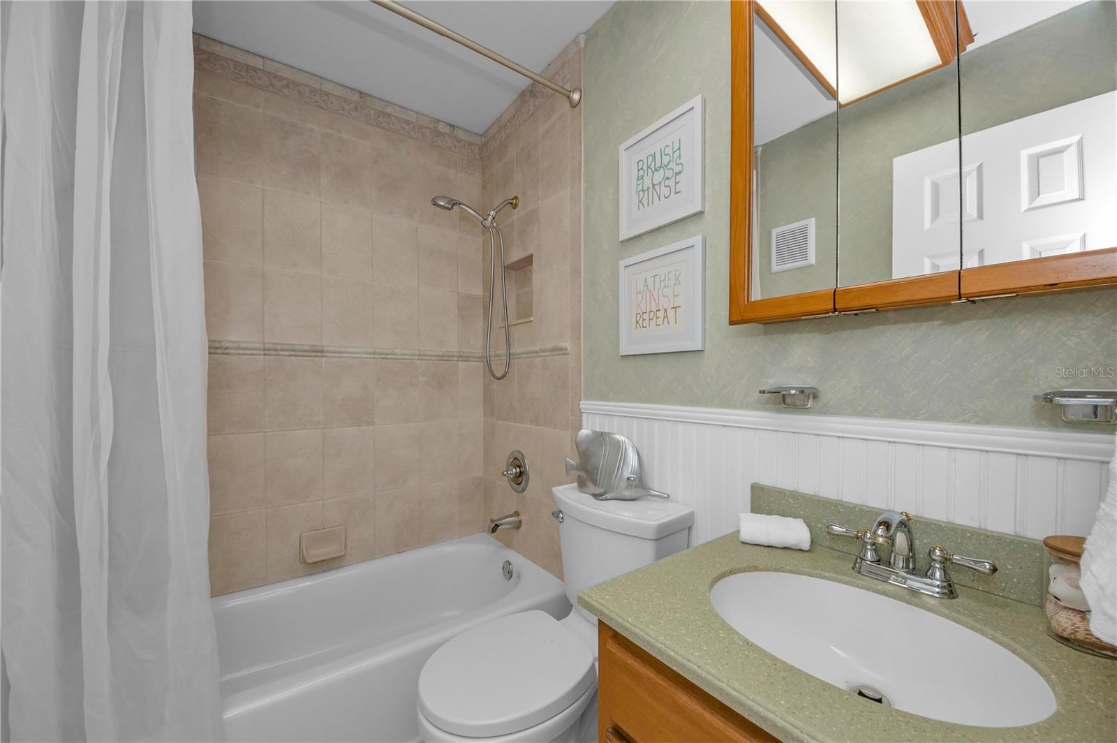 VILLAS AT COUNTRYSIDE - Residential