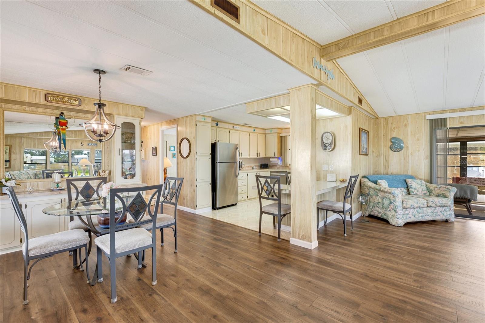 LA CASA MHP CO-OP - Residential