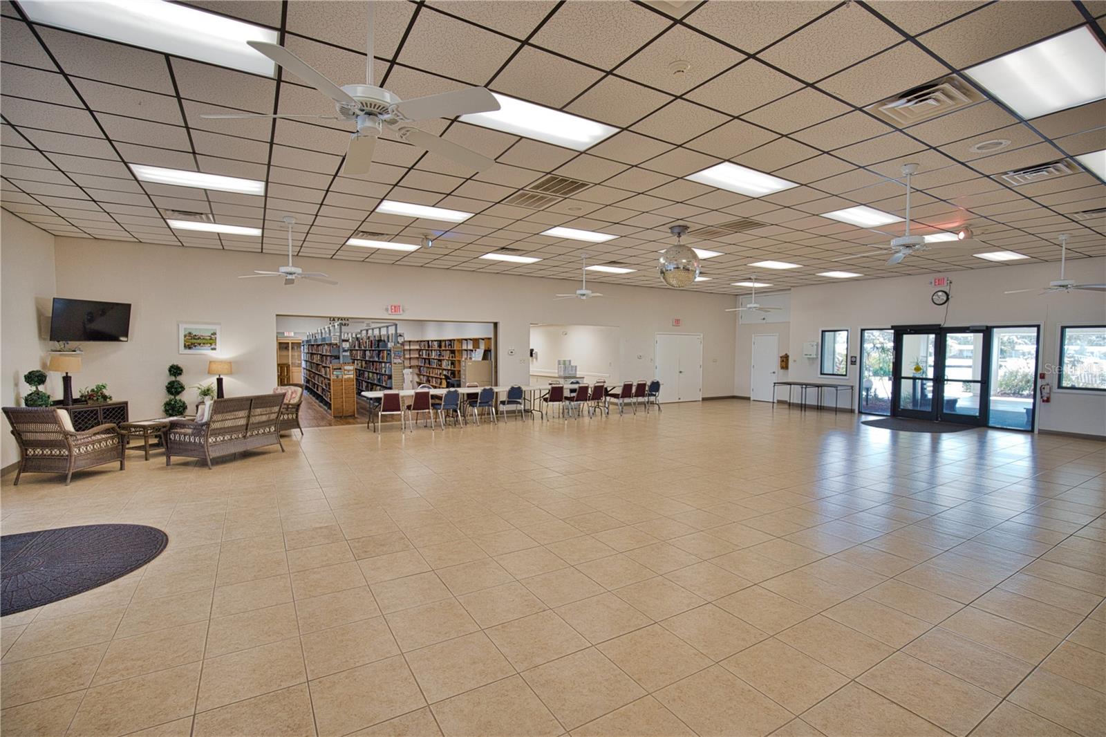 LA CASA MHP CO-OP - Residential