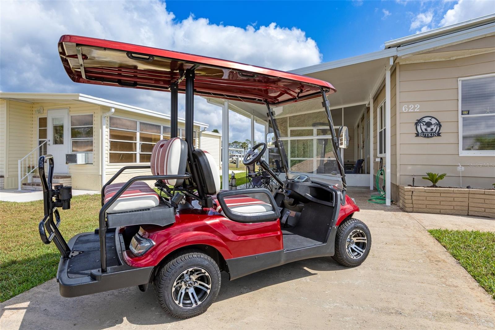 LA CASA MHP CO-OP - Residential