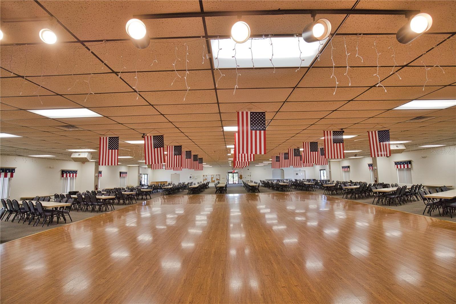 LA CASA MHP CO-OP - Residential