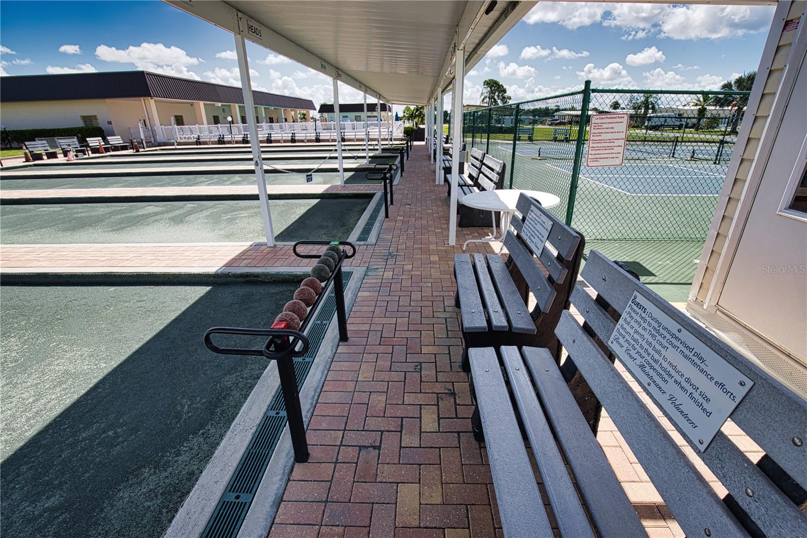 LA CASA MHP CO-OP - Residential