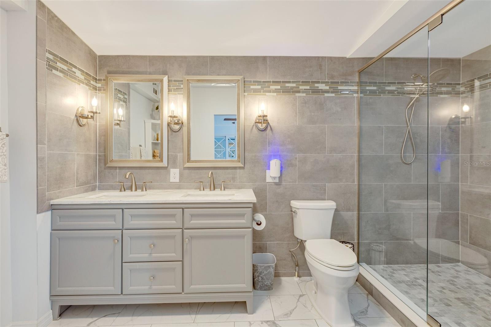 LA CASA MHP CO-OP - Residential