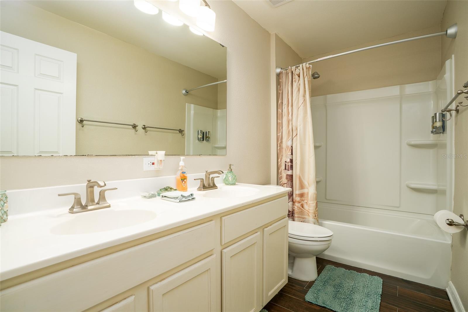 FLORIDA SHORES 07 - Residential