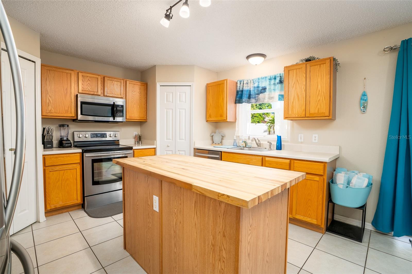 FLORIDA SHORES 07 - Residential