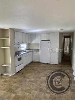 IDA LAKE SUB - Residential Lease